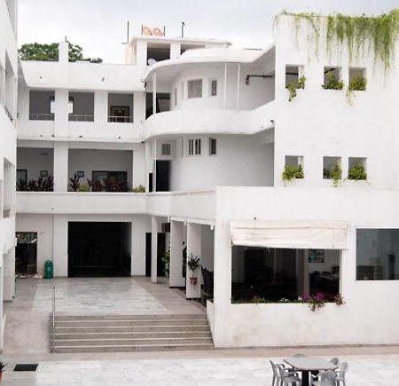 Alka Hotel Udajpur Zewnętrze zdjęcie